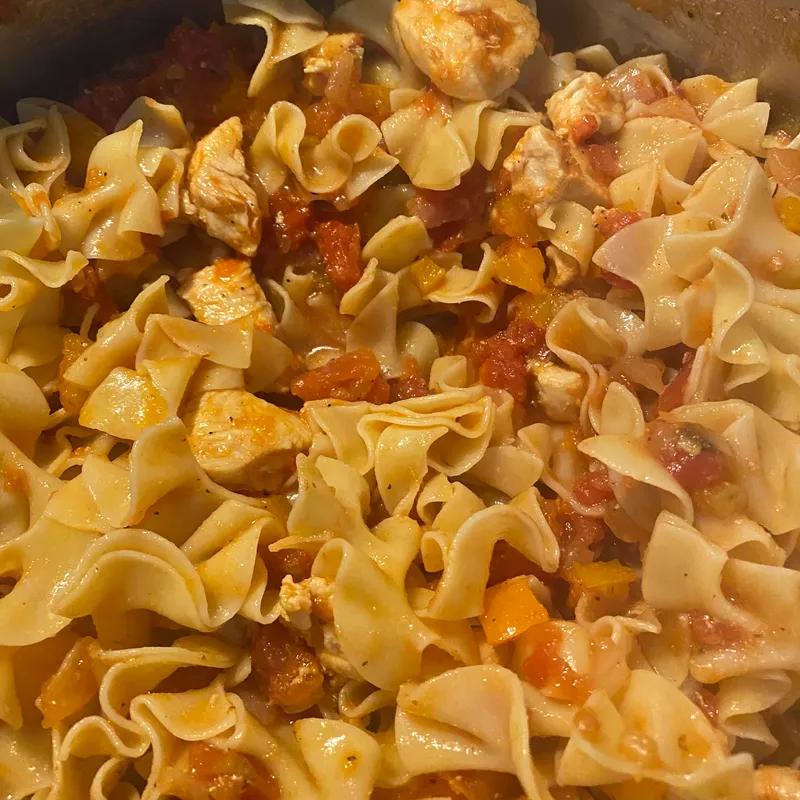 Savory Tomato Chicken Noodle Medley